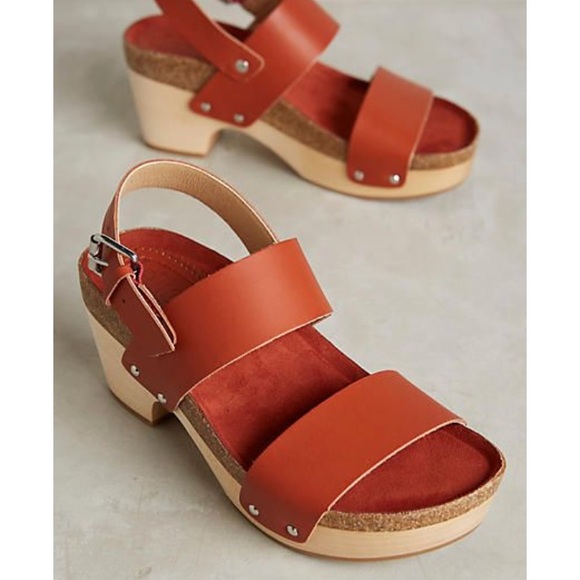 Shoes - New Anthropologie Latigo Larry Clogs Sandals Sz 9